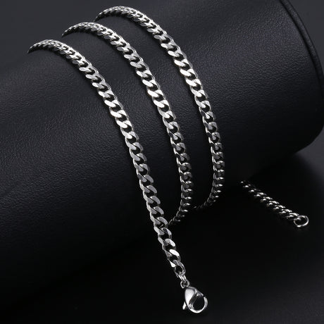 CUBAN LINK CHAIN IN WHITE GOLD (7mm)