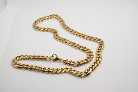 CUBAN LINK CHAIN (7mm) - Shop Radiant Ice