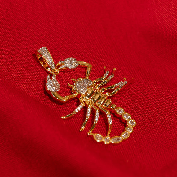 SCORPION PENDANT IN YELLOW GOLD